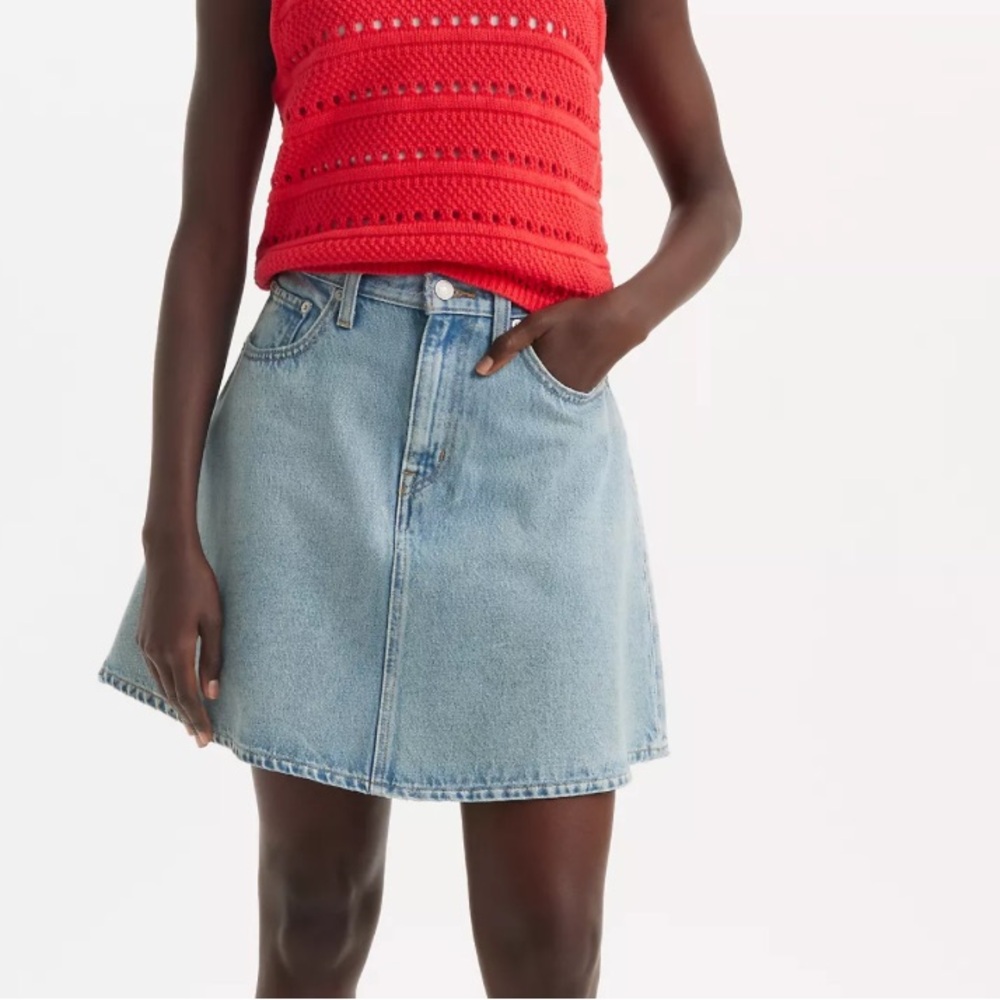 Levi’s mini flounce skirt